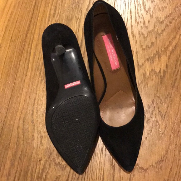 Isaac Mizrahi perfect black suede pump - Picture 3 of 7